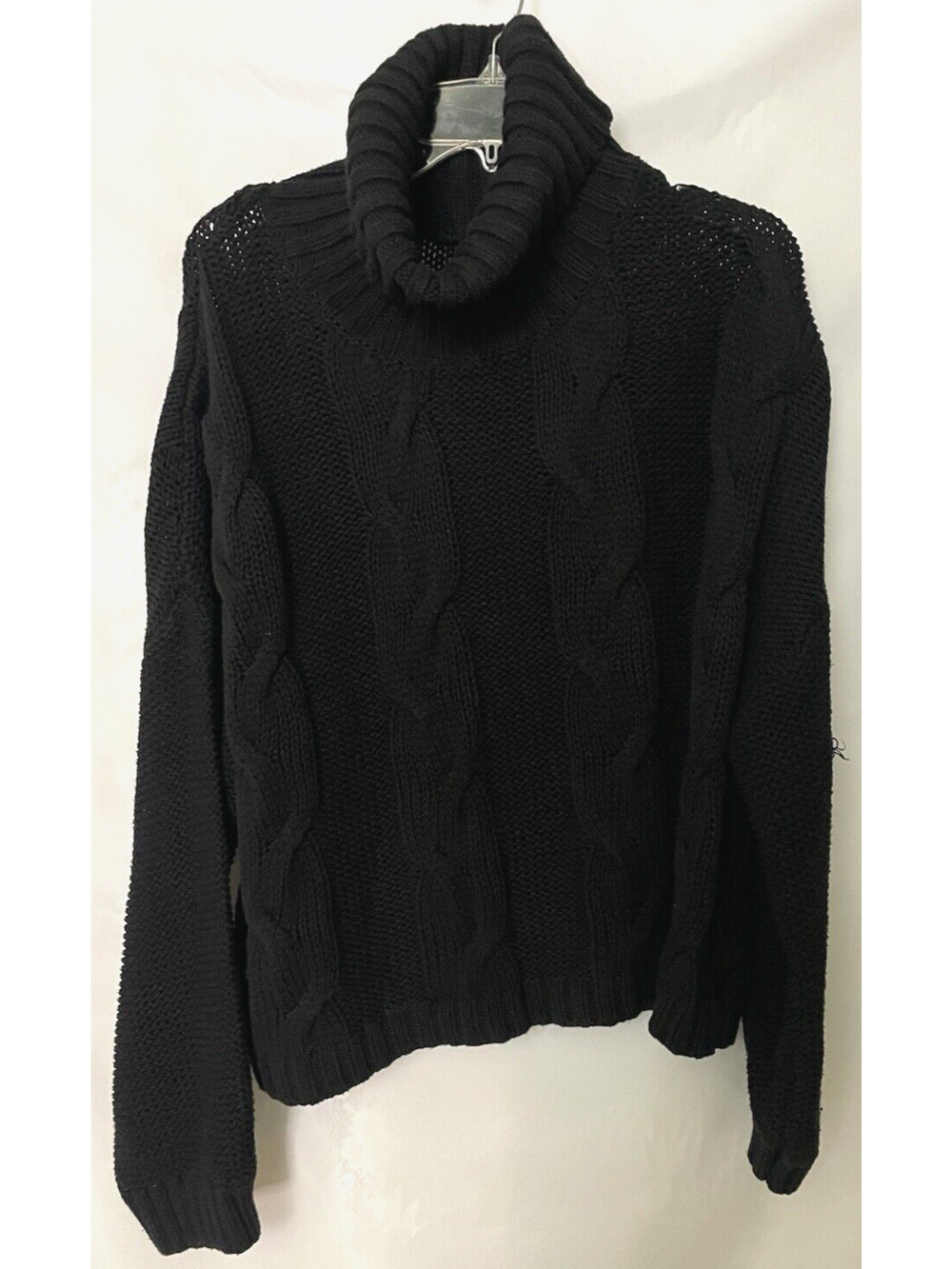 Women’s Black Sweeter Size L Turtle Neck Long Sleeve Pullover